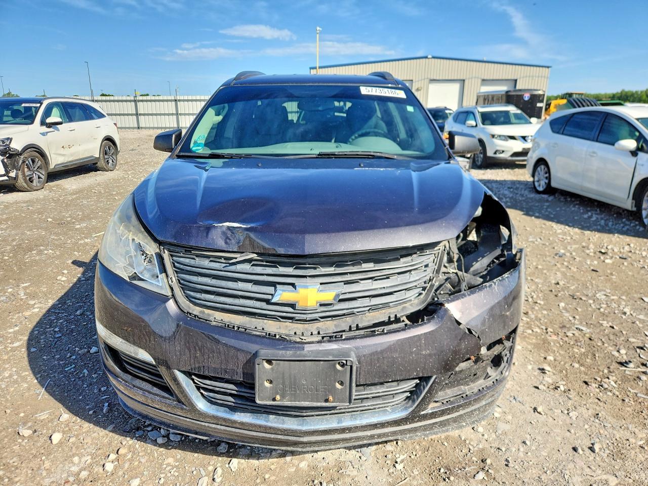 2017 Chevrolet Traverse Ls - Image 4