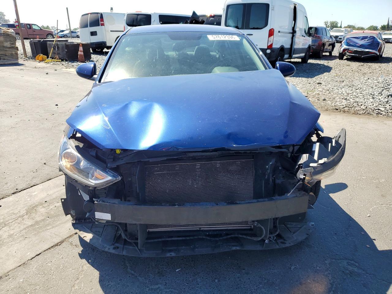 2018 Hyundai Elantra Sel - Фото 5