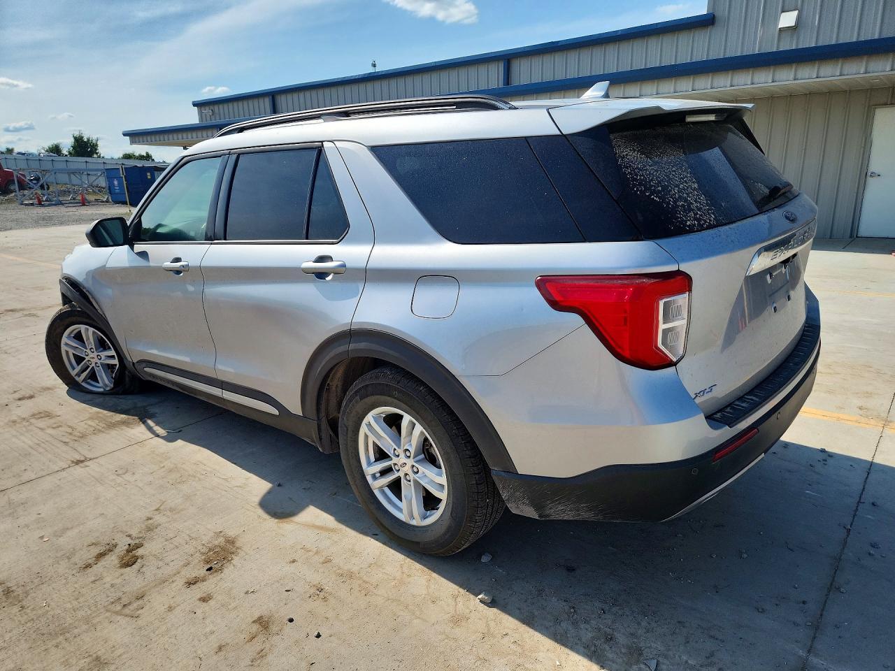 2020 Ford Explorer Xlt - Фото 2