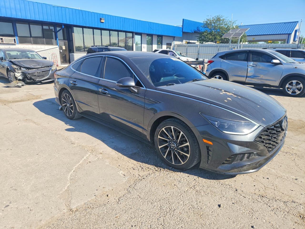 2022 Hyundai Sonata Limited - Image 4