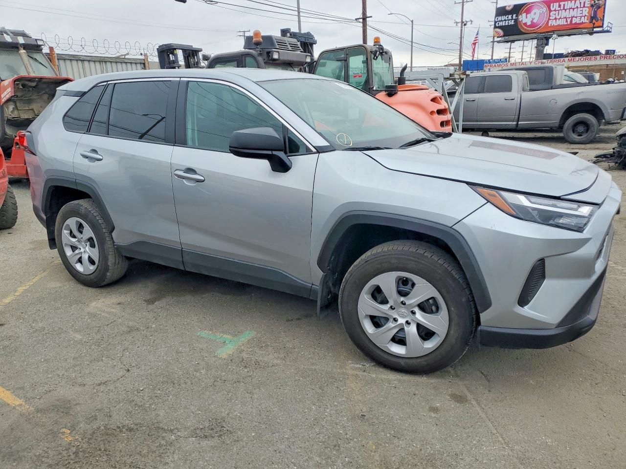 2024 Toyota Rav4 Le - Фото 4