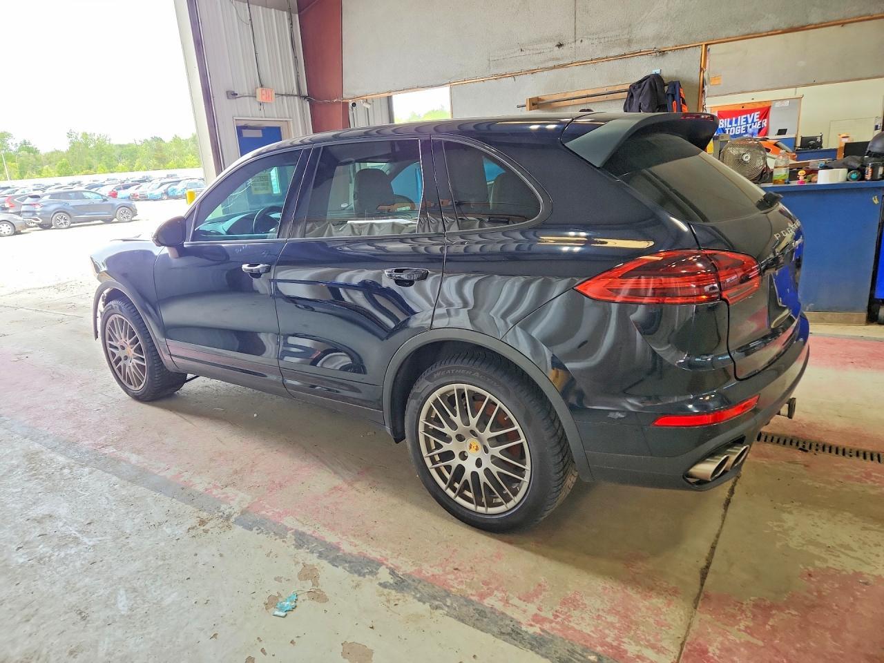 2018 Porsche Cayenne S - Фото 2