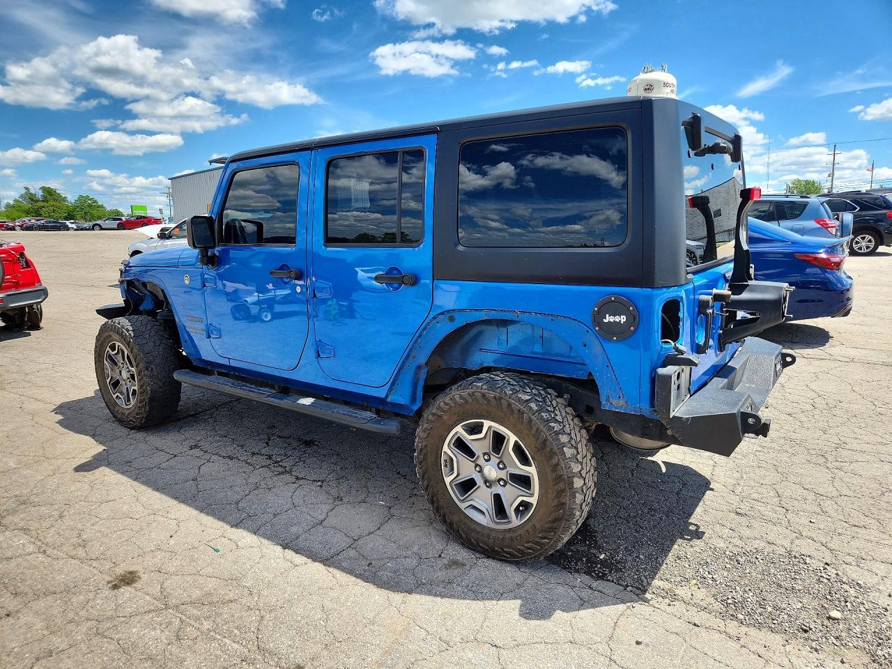 2016 Jeep Wrangler Unlimited Sport - Фото 2