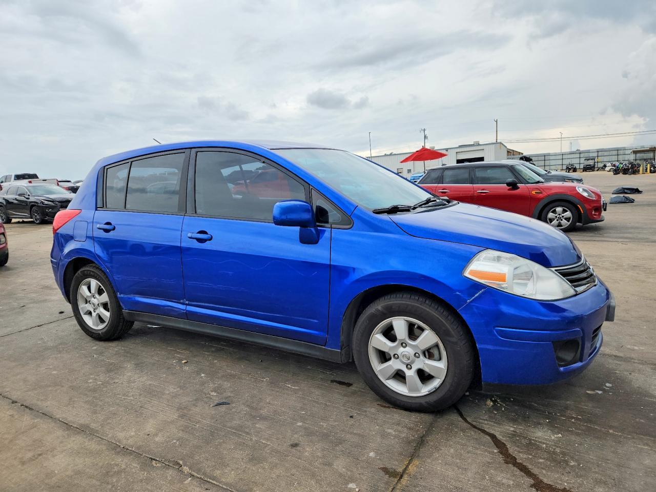 2012 Nissan Versa 1.8 S - Image 4