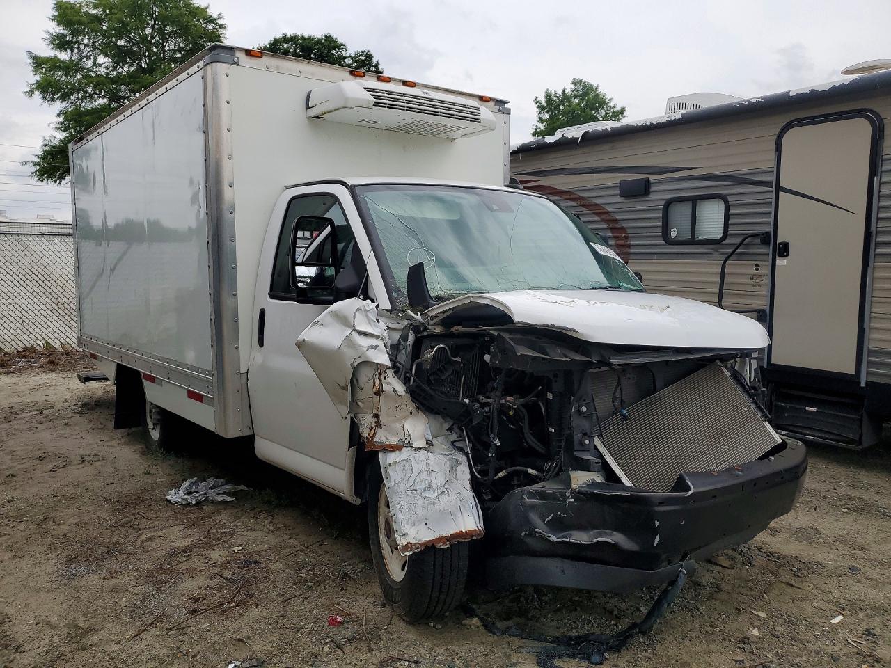 2019 GMC Savana Cutaway G3500 - Image 4