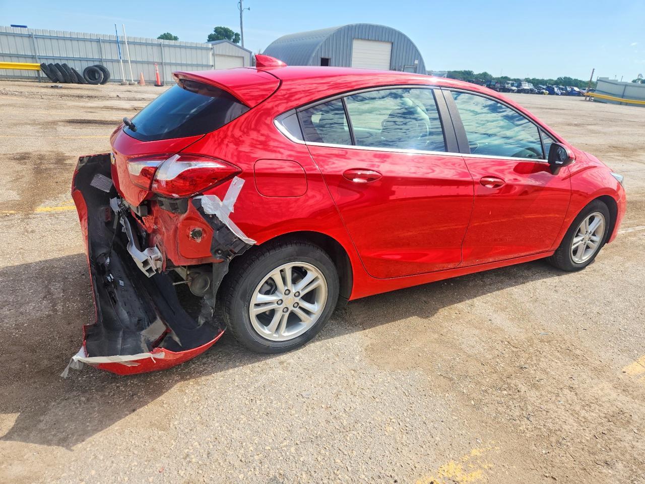 2018 Chevrolet Cruze Lt - Image 3