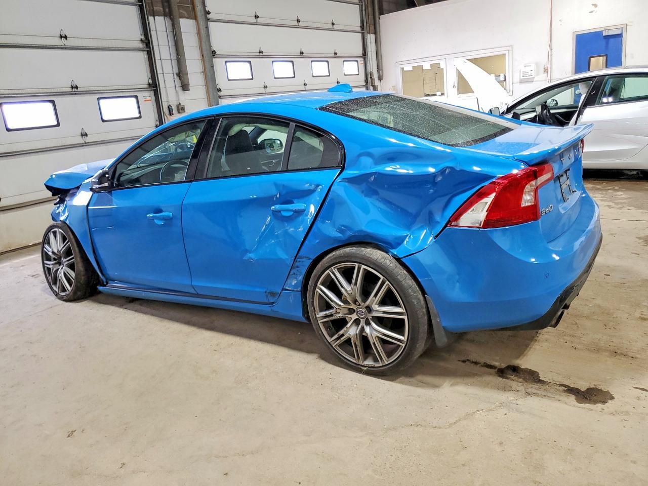 2017 Volvo S60 Polestar - Фото 2
