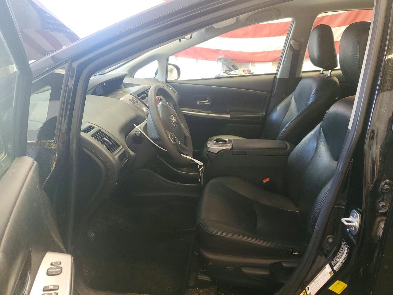 2016 Toyota Prius V Three - Фото 7