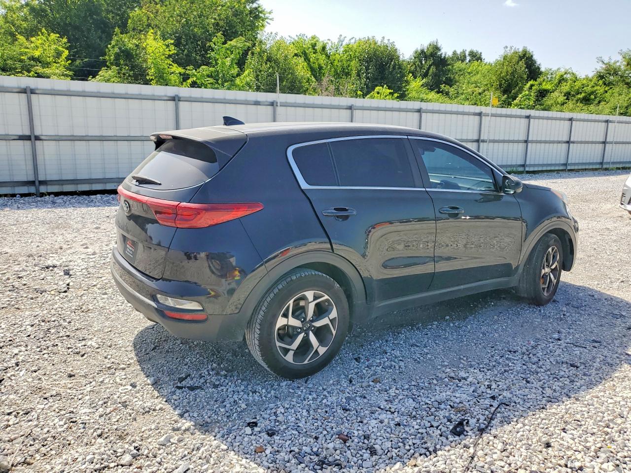 2020 Kia Sportage Lx - Фото 3