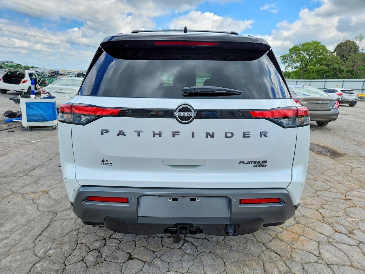 2026 Nissan Pathfinder Platinum - Фото 6