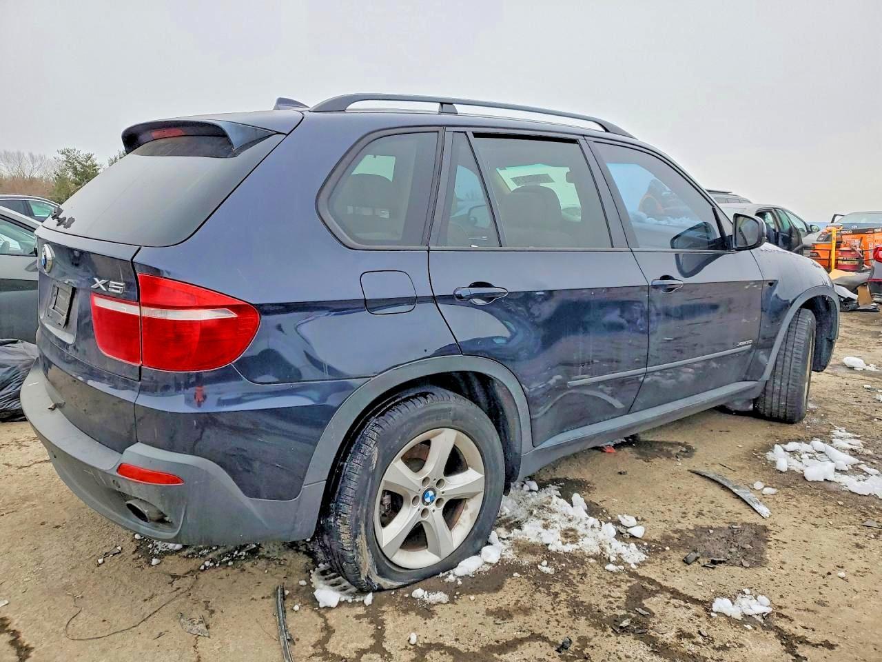 2010 BMW X5 xDrive30I - Фото 3