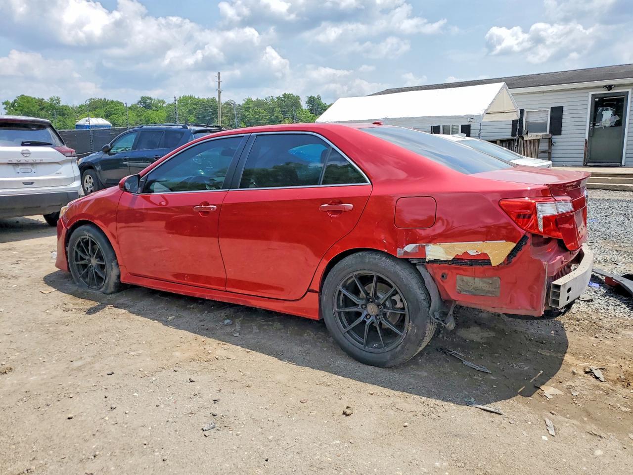 2012 Toyota Camry Se Sport Limited Edition - Image 2