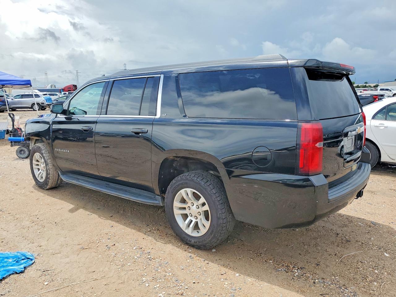 2019 Chevrolet Suburban K1500 Lt - Фото 2