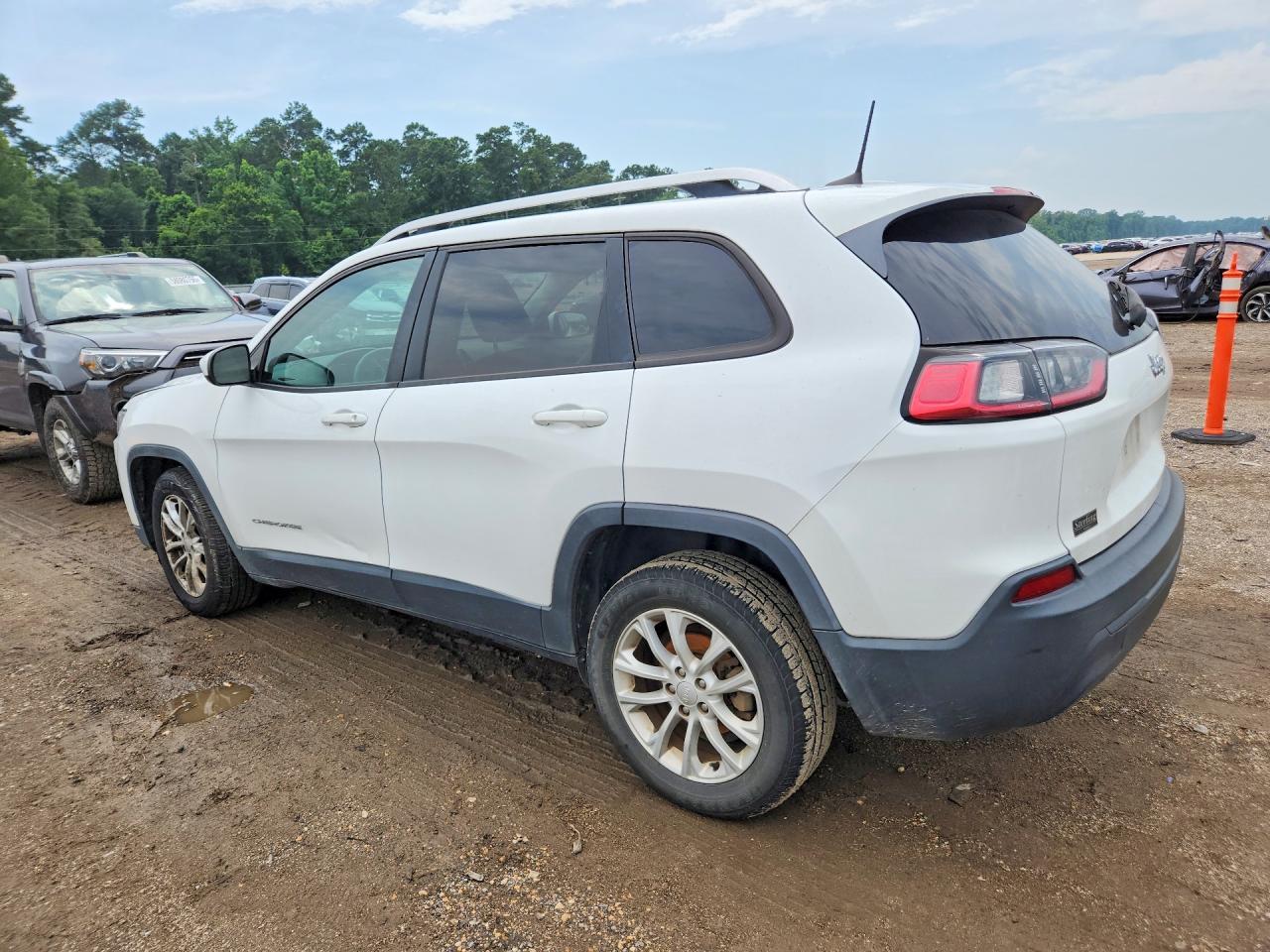 2020 Jeep Cherokee Latitude - Фото 2