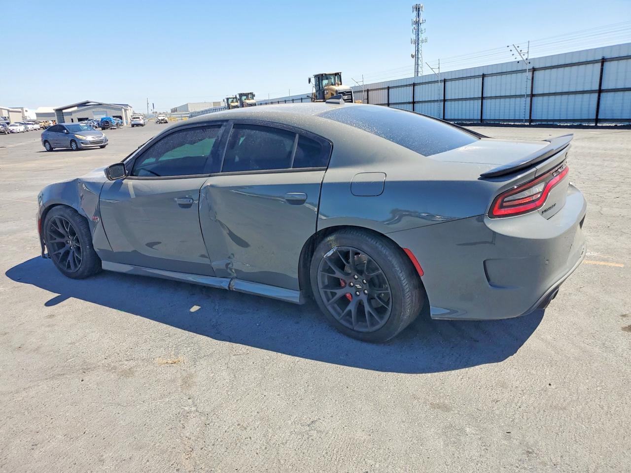 2018 Dodge Charger R - Image 2