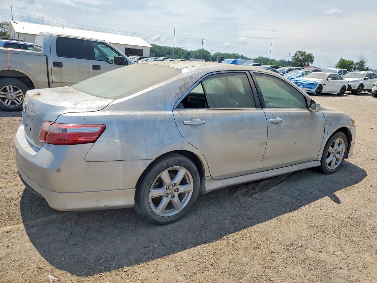 2007 Toyota Camry Se - Фото 3