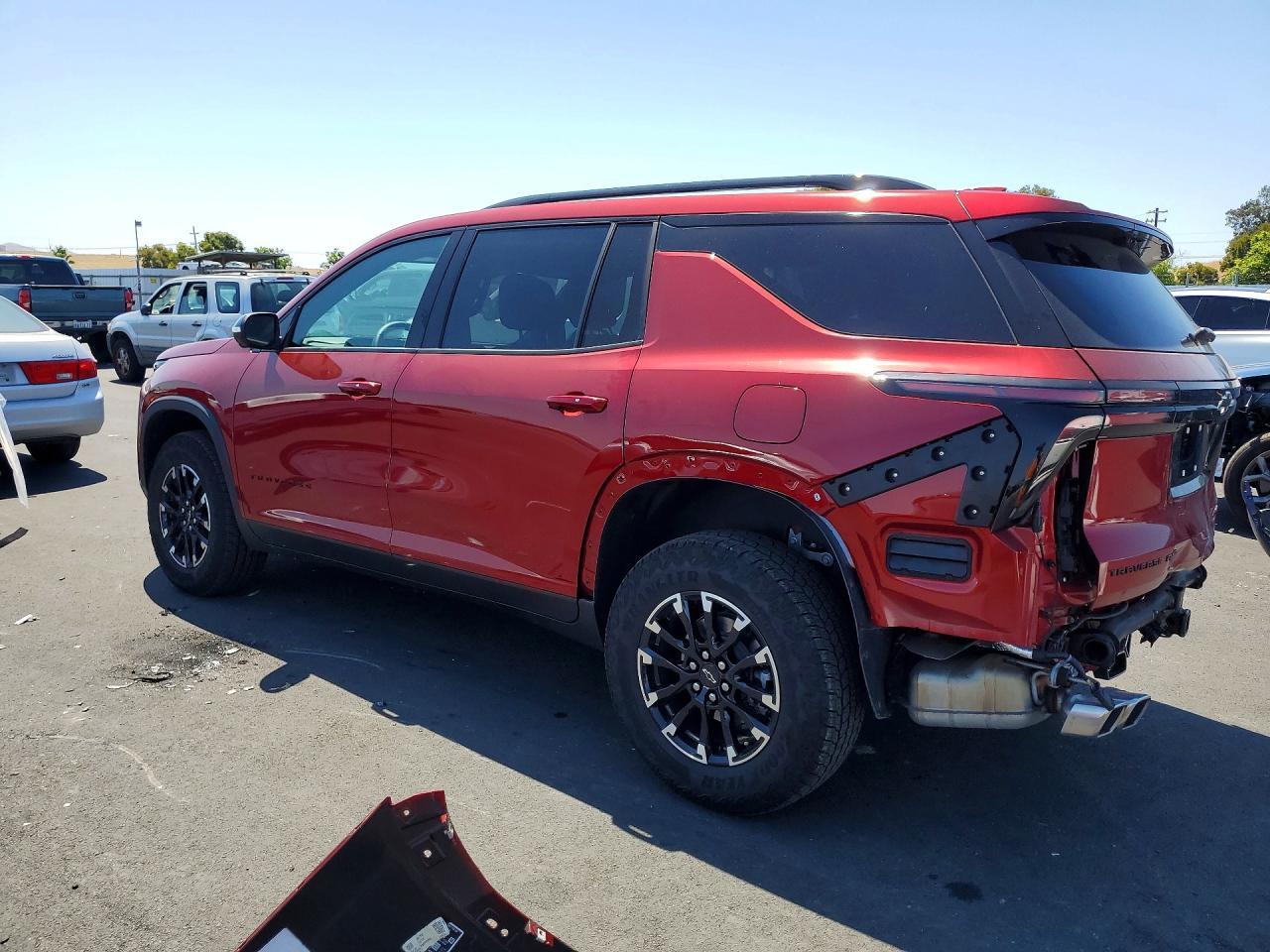 2026 Chevrolet Traverse Z71 - Image 2