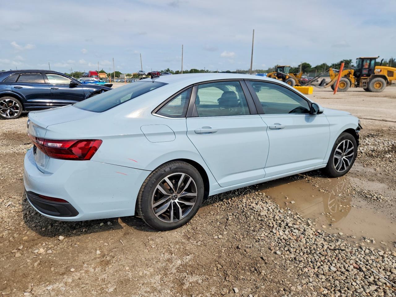 2025 Volkswagen Jetta Se - Фото 3