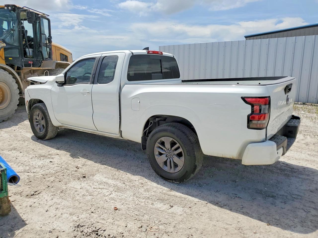 2025 Nissan Frontier Sv - Фото 2