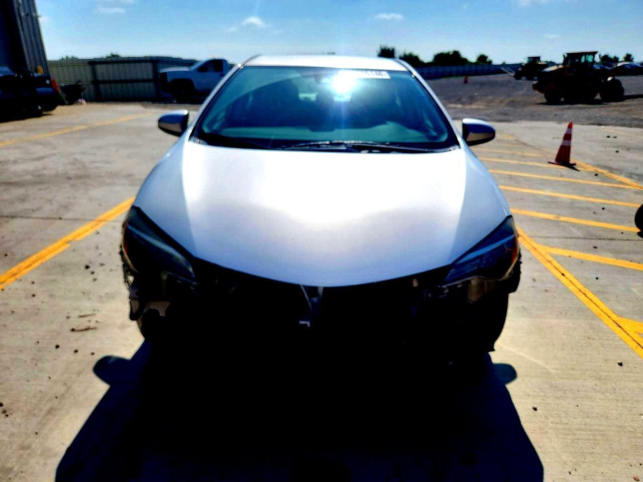 2017 Toyota Corolla Le - Image 5