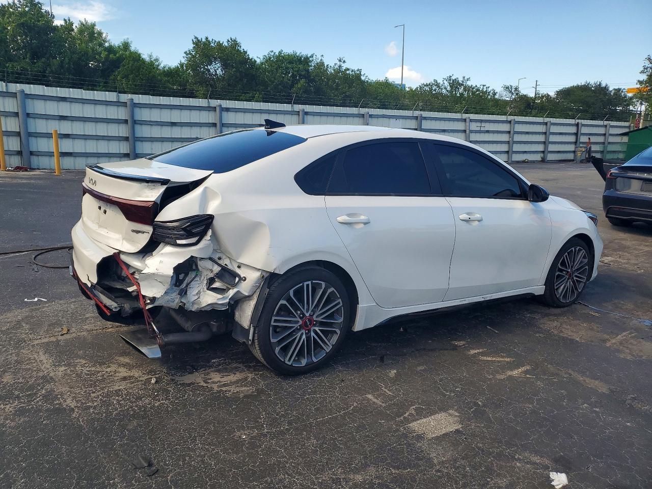 2023 Kia Forte Gt - Фото 3
