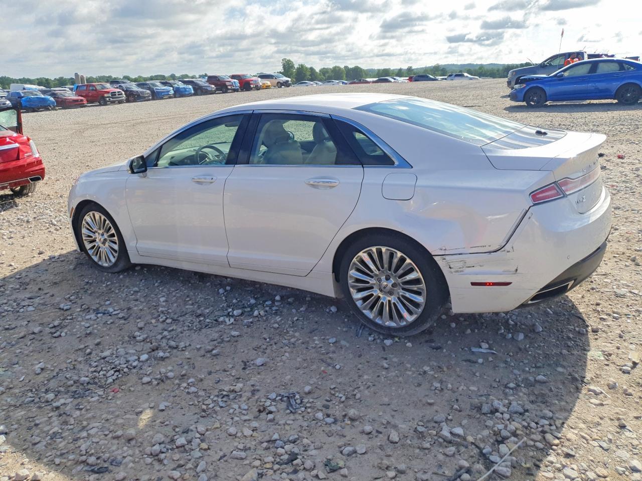 2016 Lincoln Mkz - Image 2