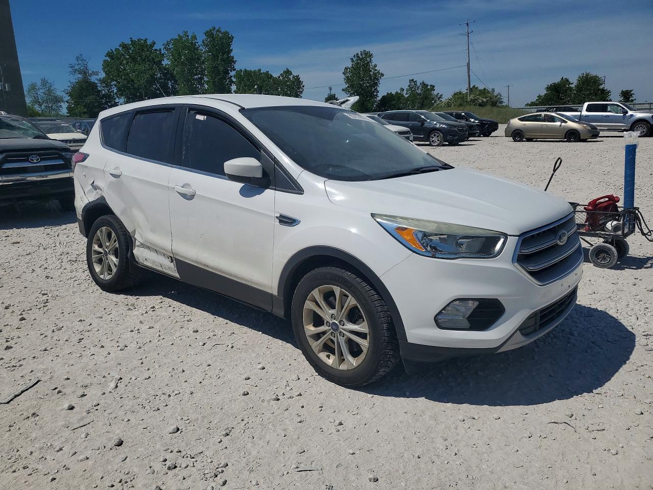 2017 Ford Escape Se - Фото 4