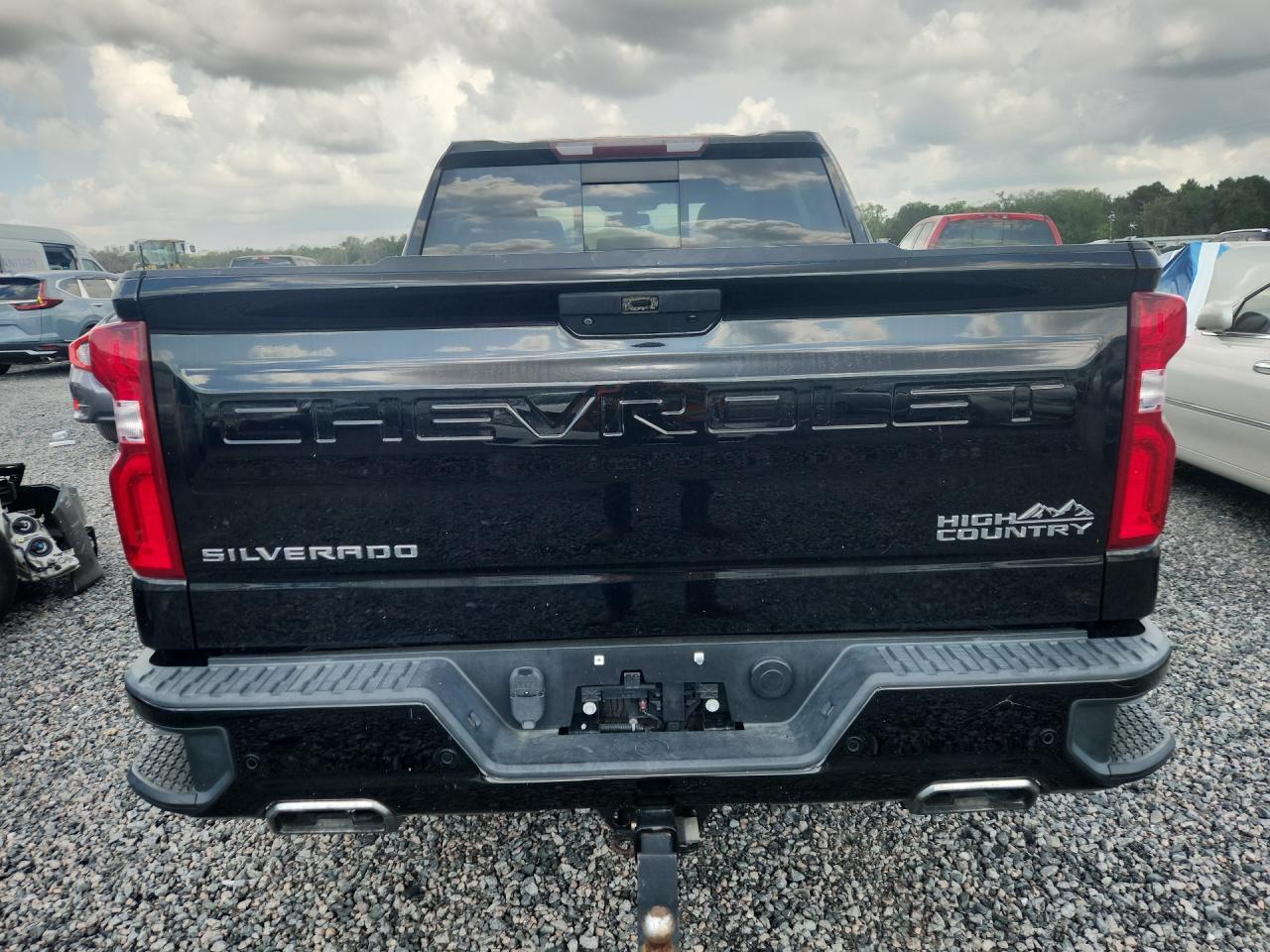 2021 Chevrolet Silverado C1500 High Country - Фото 6