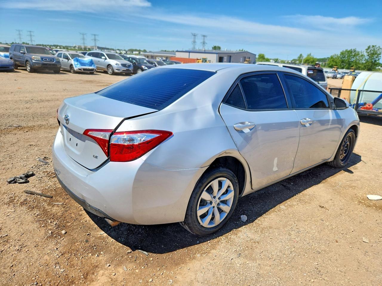 2015 Toyota Corolla Le - Фото 3