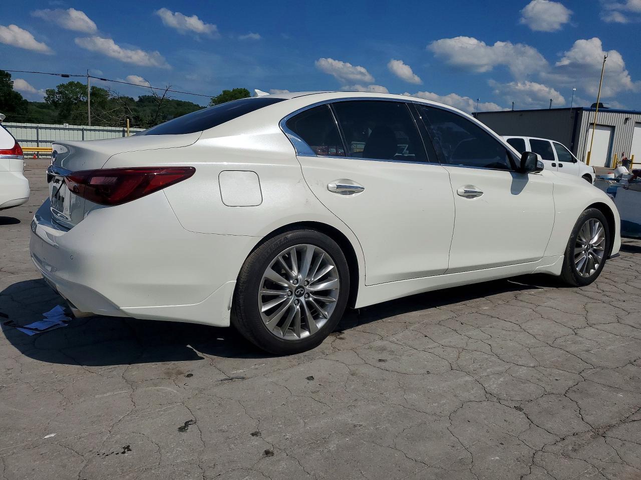 2021 Infiniti Q50 Luxe - Image 3