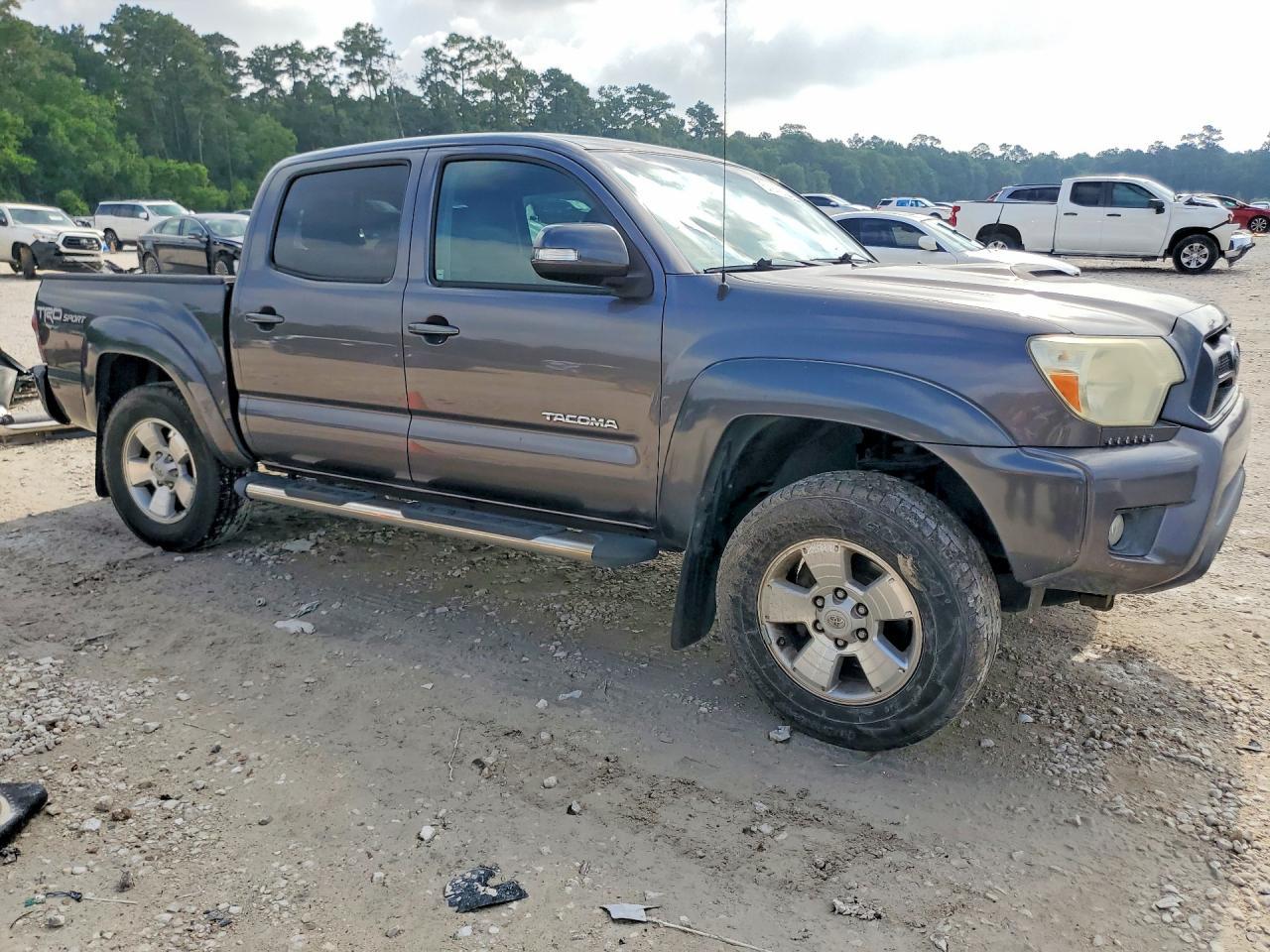 2015 Toyota Tacoma V6 - Фото 4