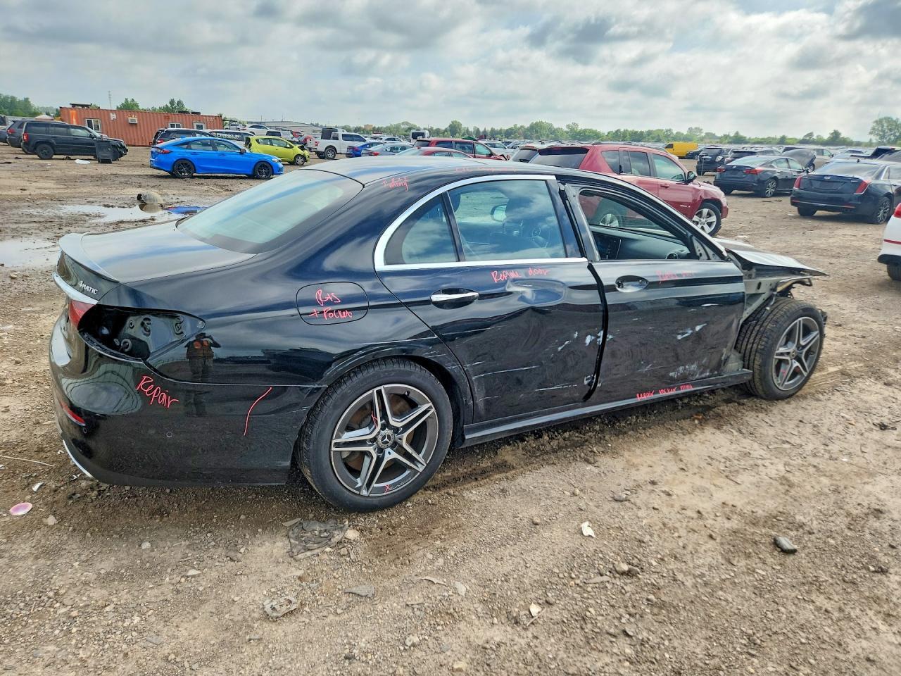 2021 Mercedes-Benz E 450 4Matic - Image 3
