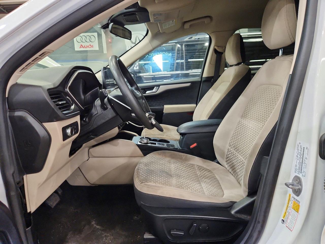 2020 Ford Escape Se - Фото 7