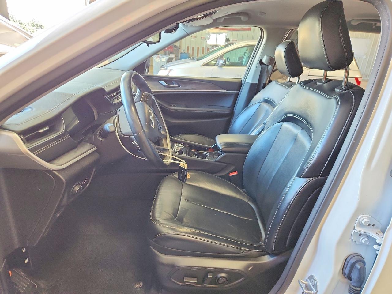 2021 Jeep Grand Cherokee L Limited - Image 7