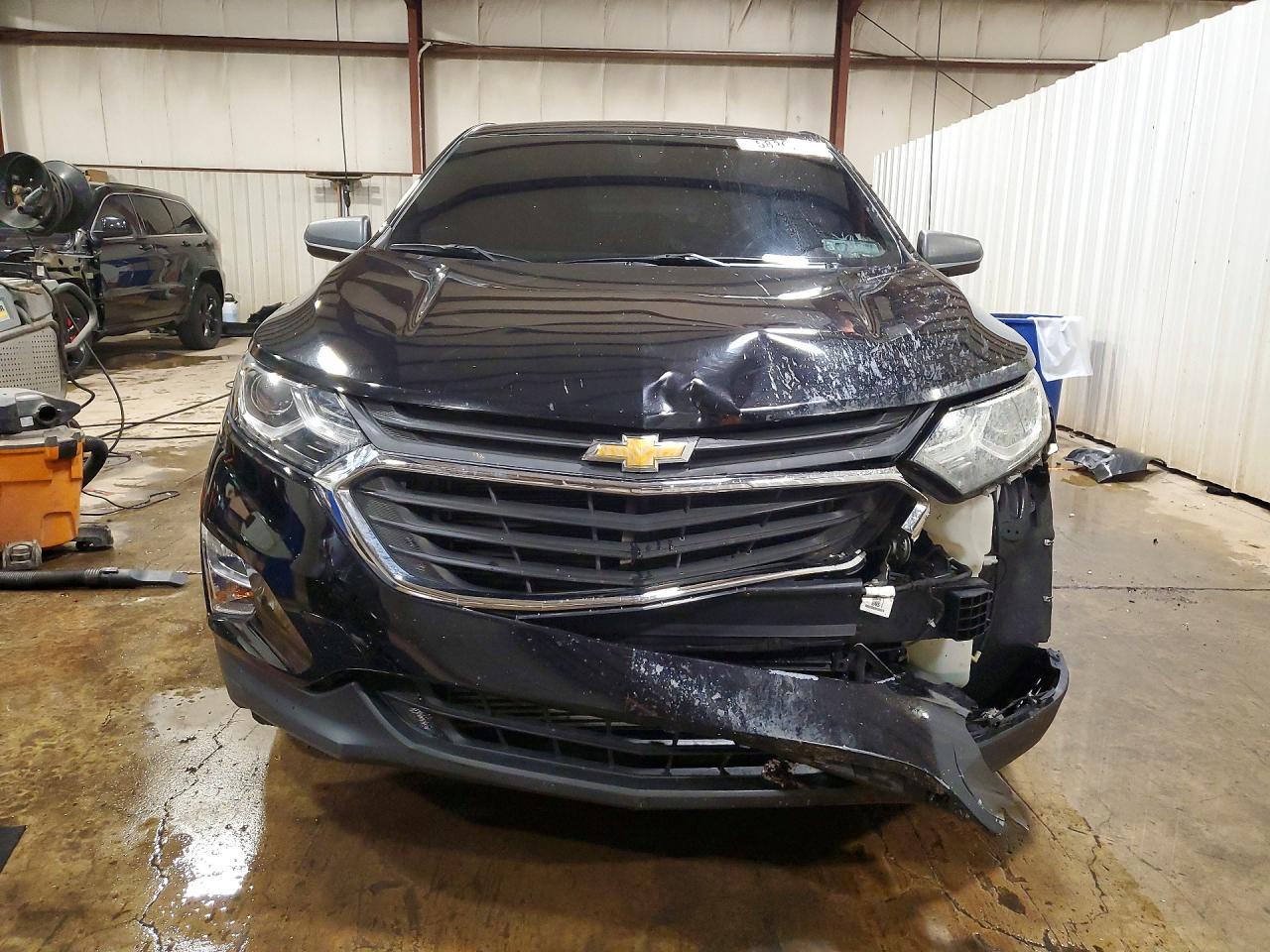 2018 Chevrolet Equinox Ls - Image 5