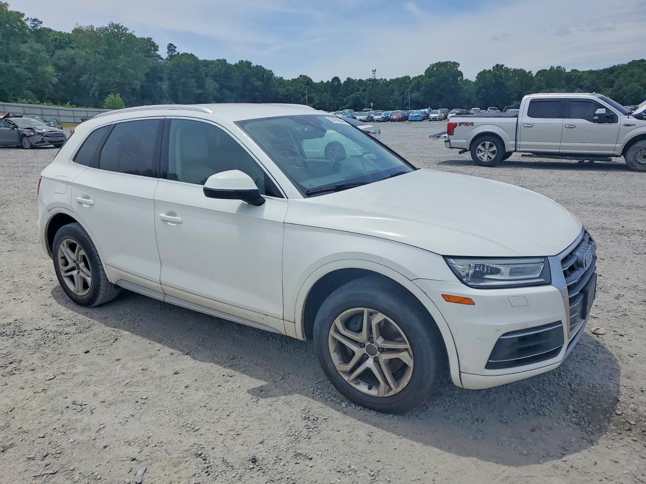 2019 Audi Q5 Premium - Image 4