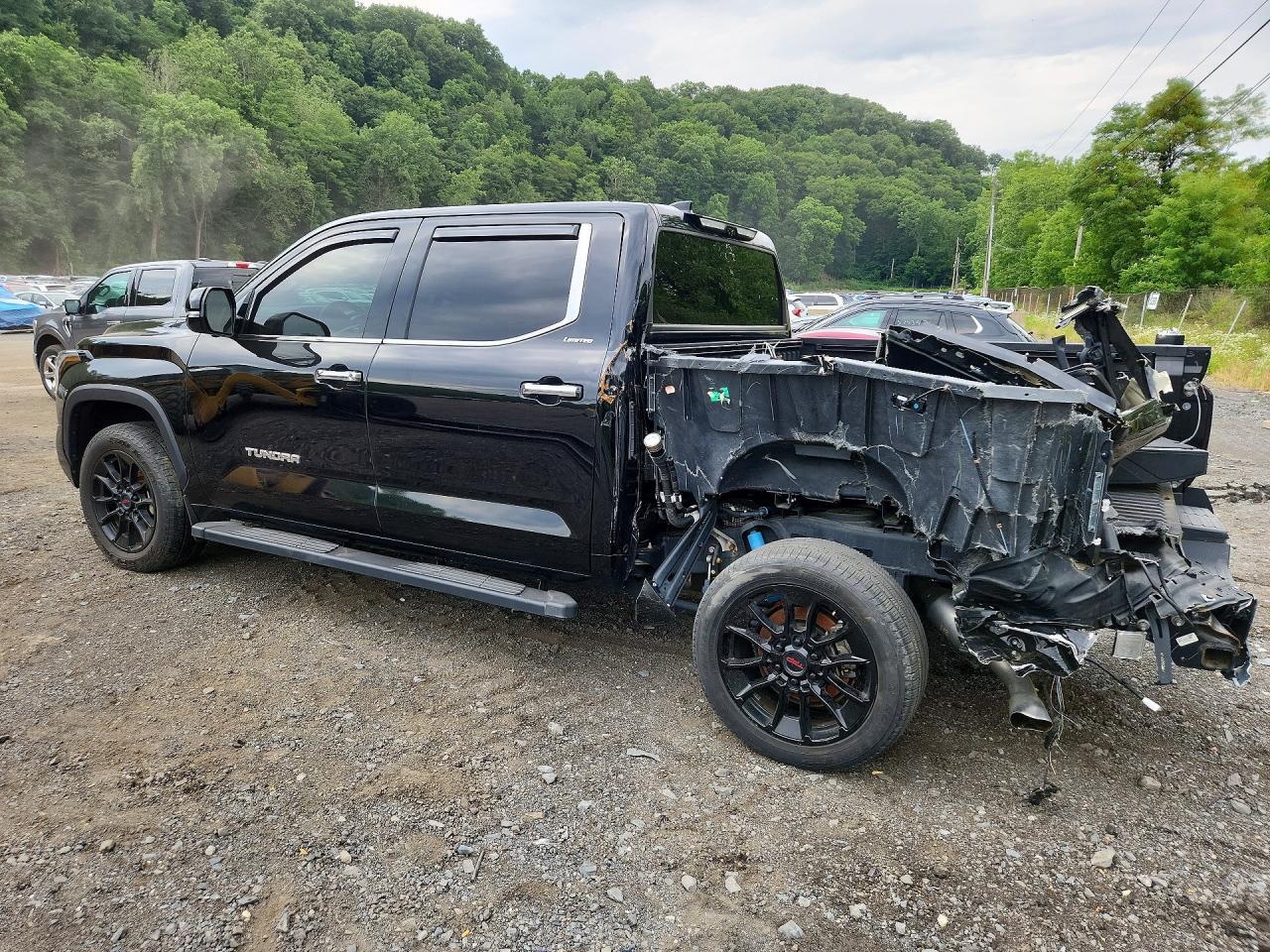 2023 Toyota Tundra Crewmax Limited - Фото 2