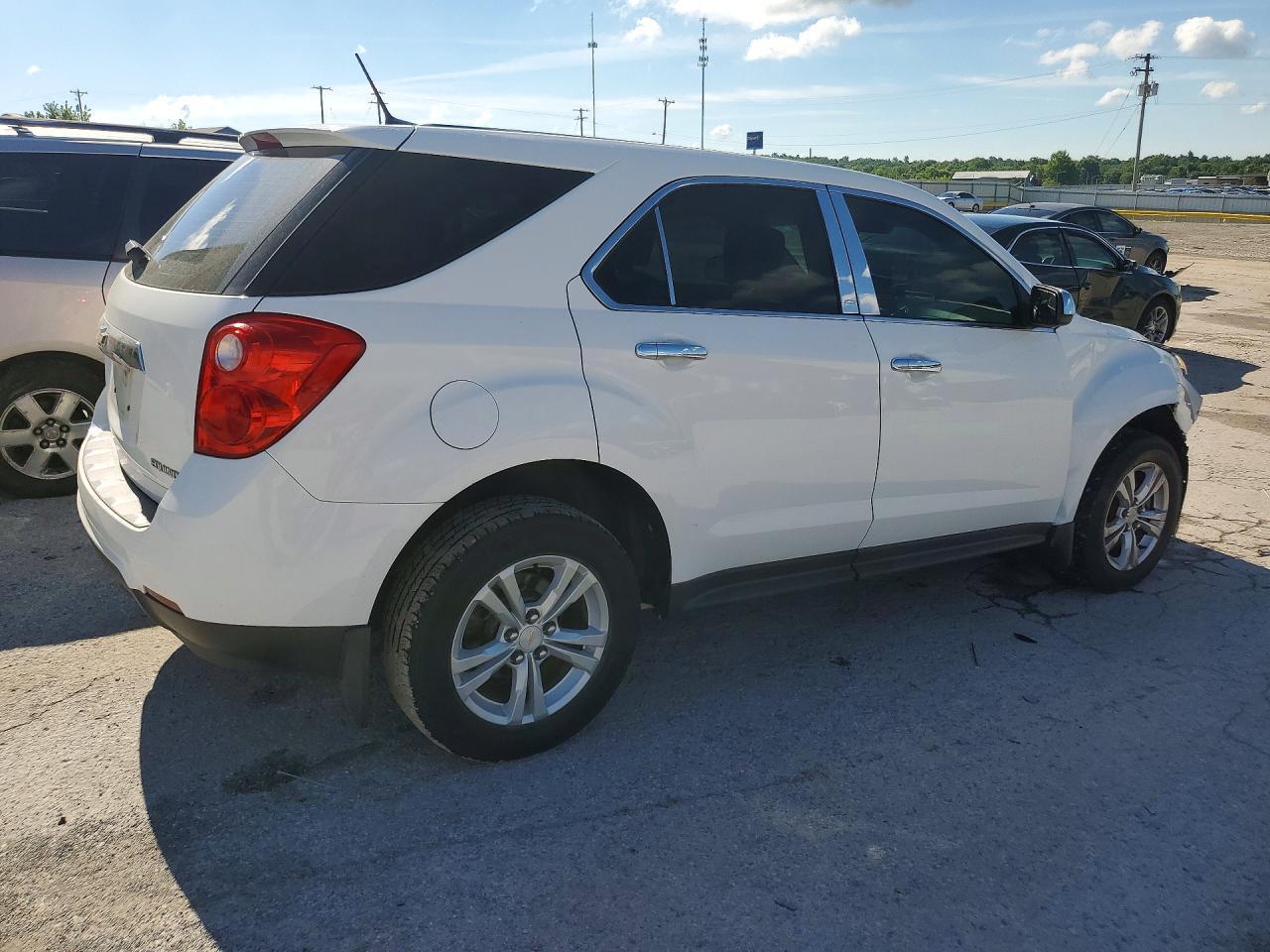 2013 Chevrolet Equinox Ls - Image 3