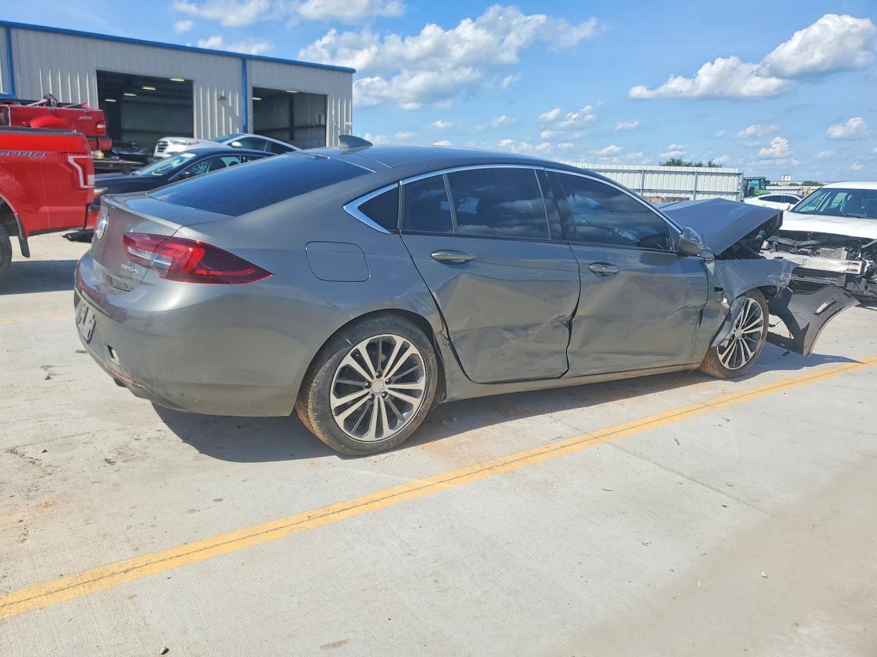 2018 Buick Regal Preferred Ii - Фото 3