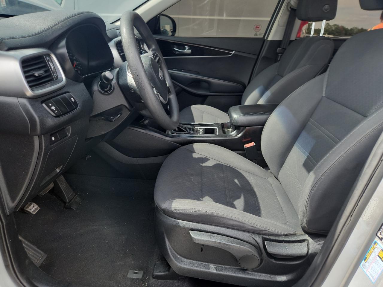 2020 Kia Sorento S - Фото 7