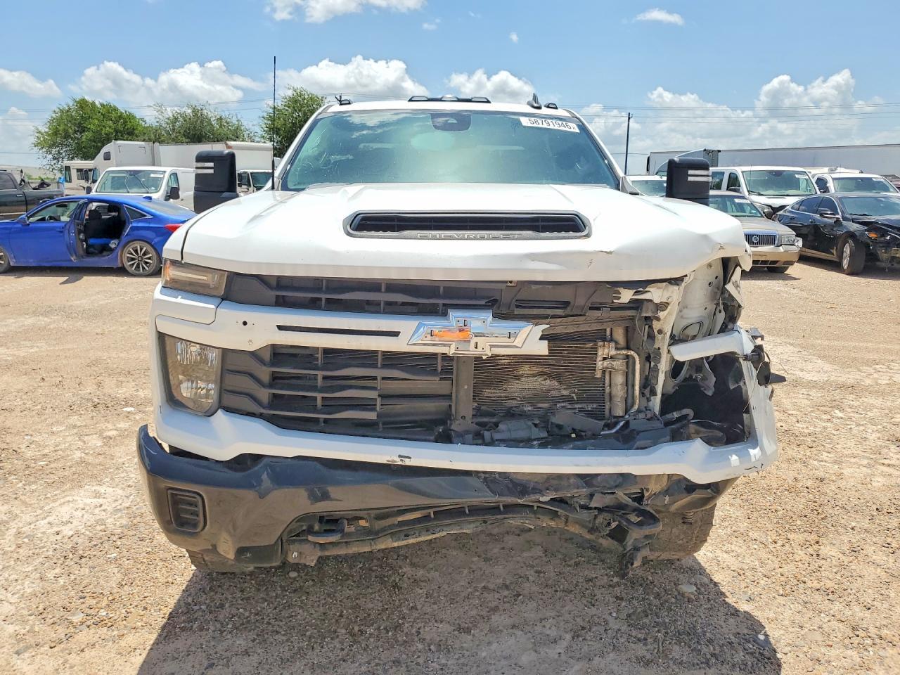 2024 Chevrolet Silverado K2500 Custom - Фото 5