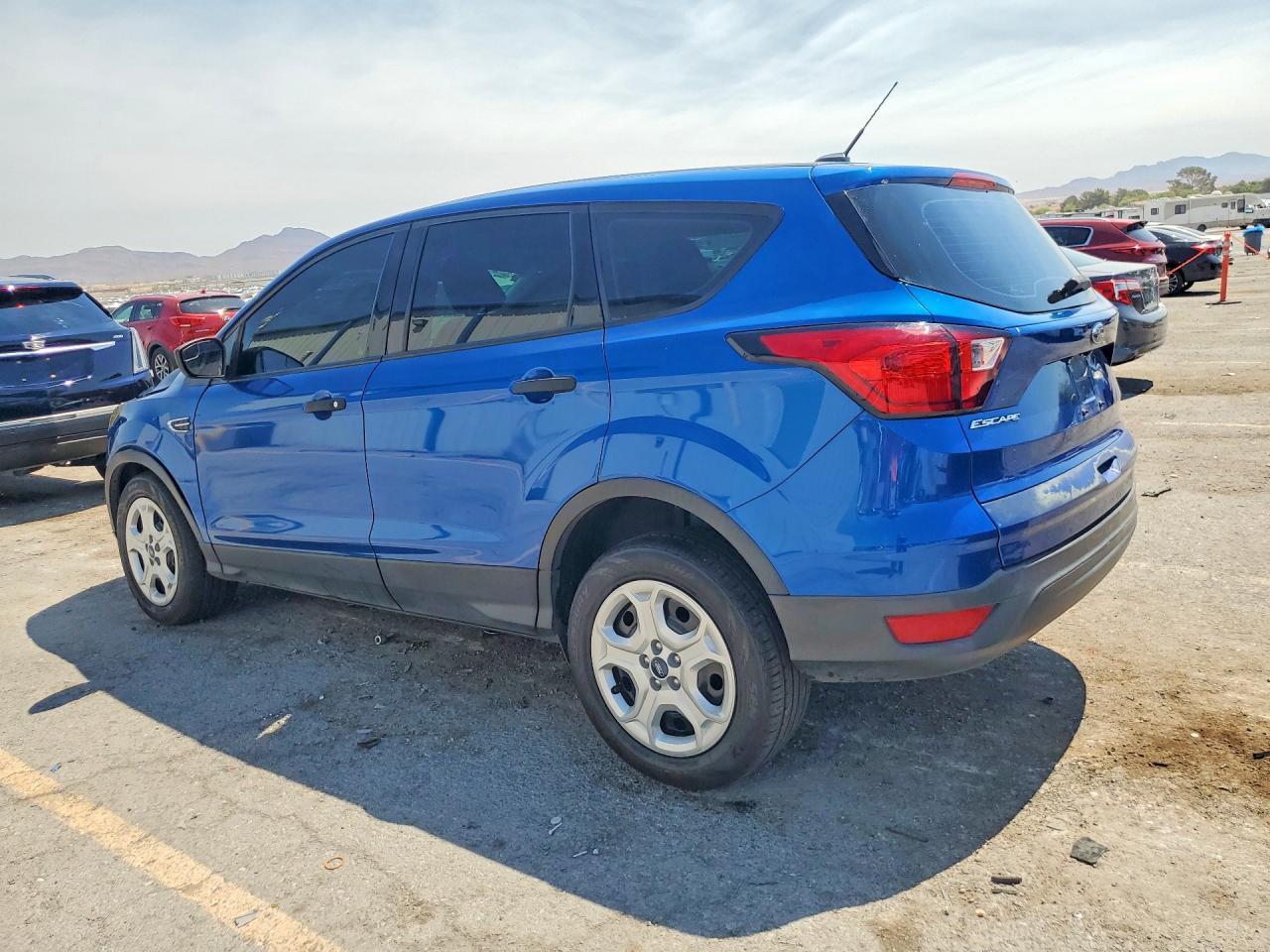 2019 Ford Escape S - Image 2