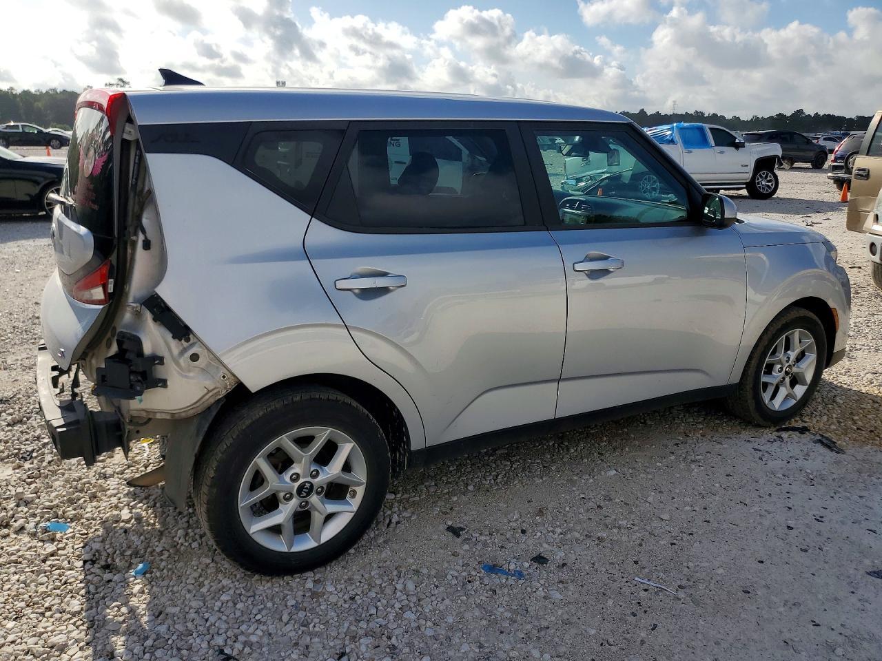 2020 Kia Soul S - Image 3