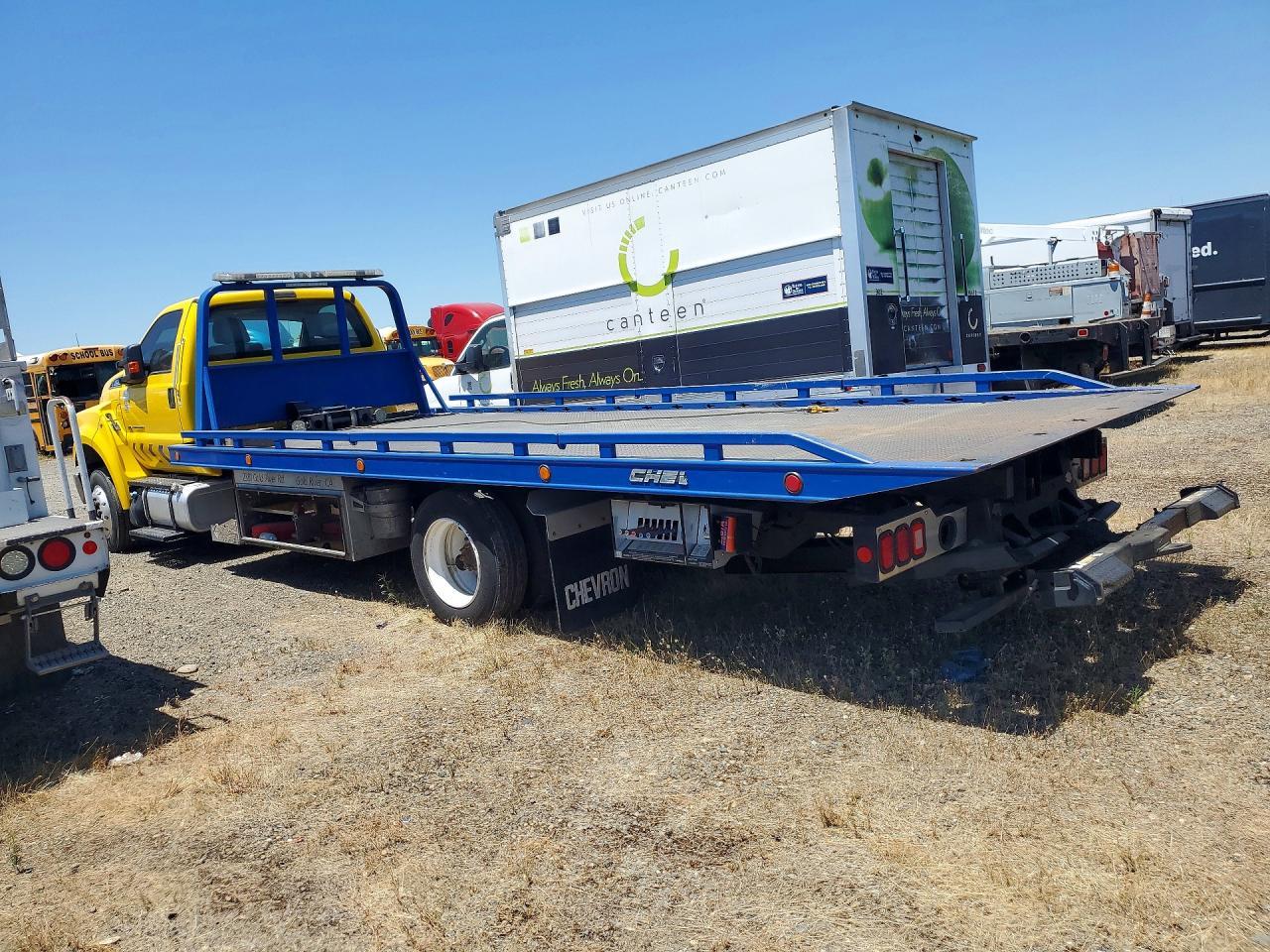 2022 Ford F-650 Sd Flatbed Tow Truck ** R & D * Cln Title * Pri Fleet ** - Фото 2