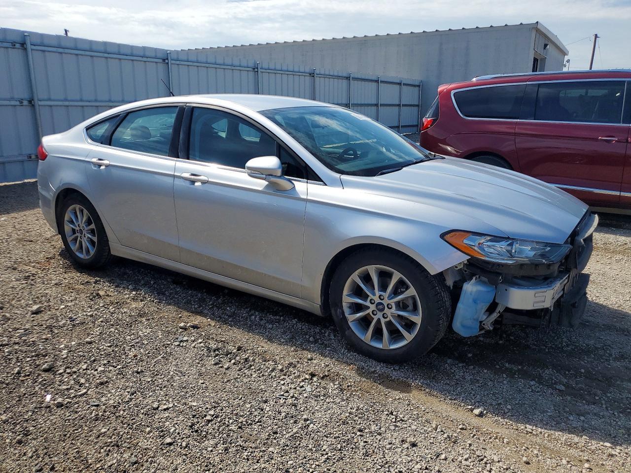 2017 Ford Fusion - Image 4