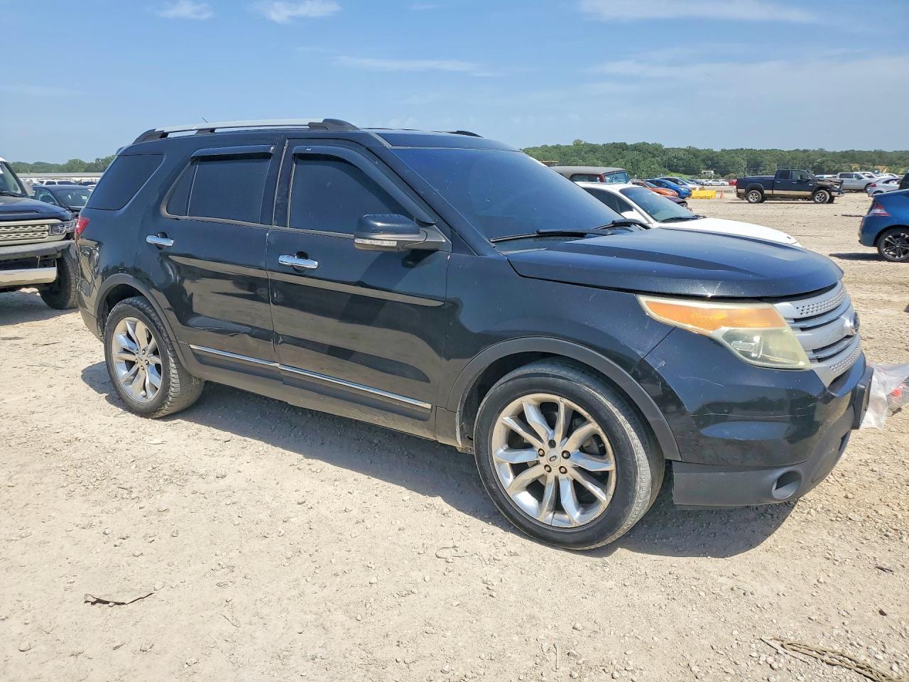 2015 Ford Explorer Xlt - Image 4