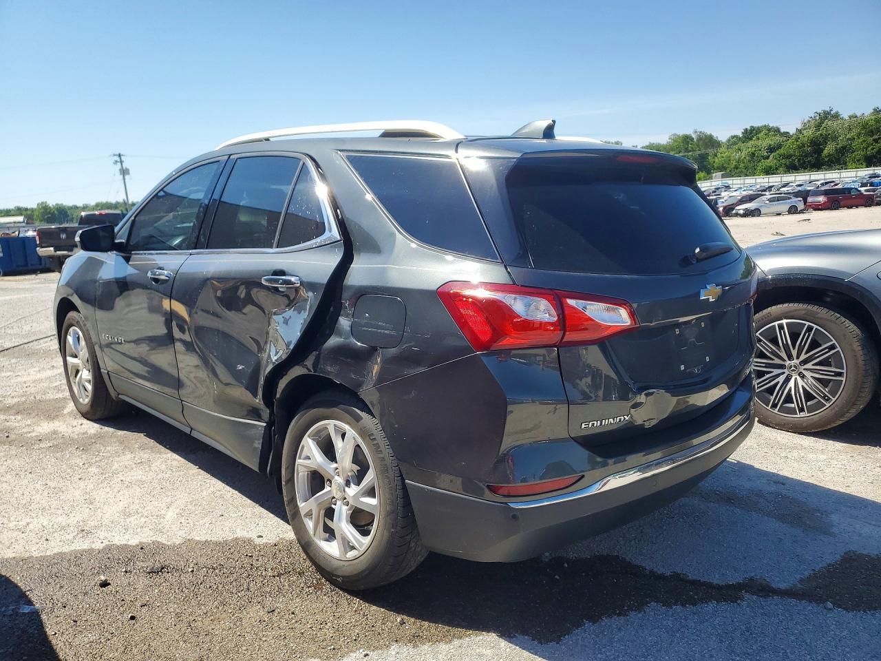 2019 Chevrolet Equinox Premier - Image 2
