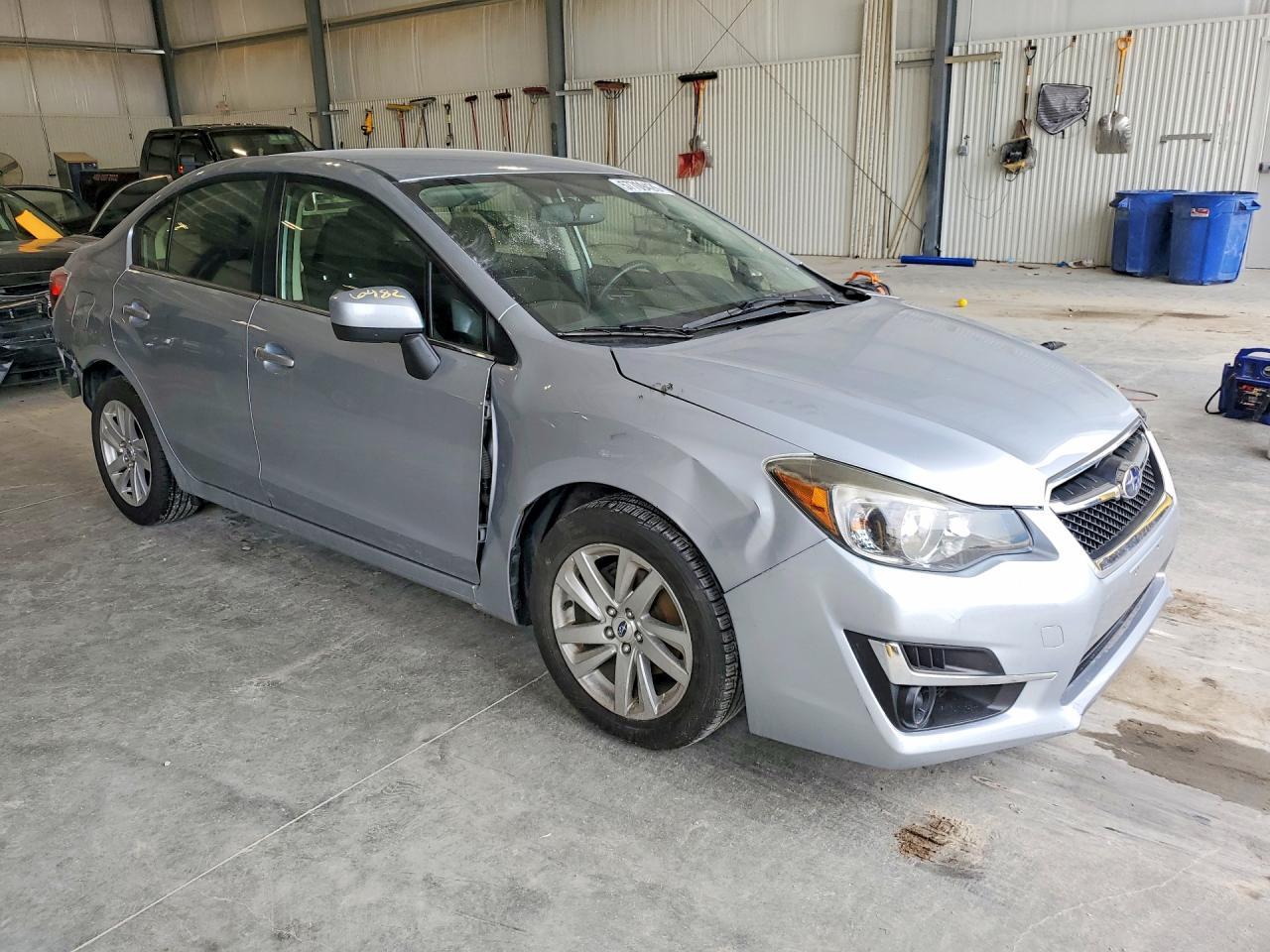 2016 Subaru Impreza Premium - Фото 4