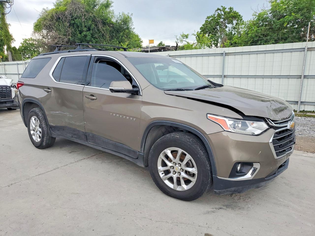 2020 Chevrolet Traverse Lt - Image 4