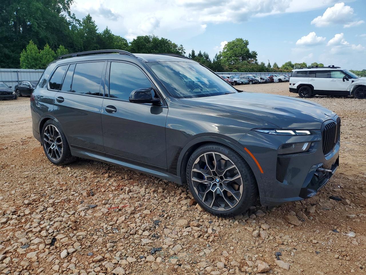 2024 BMW X7 M60I - Image 4
